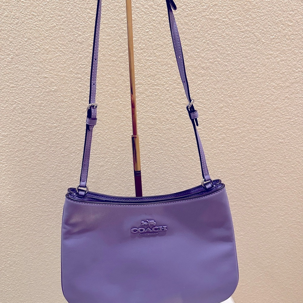 Coach Shoulder Bag in Light Purple